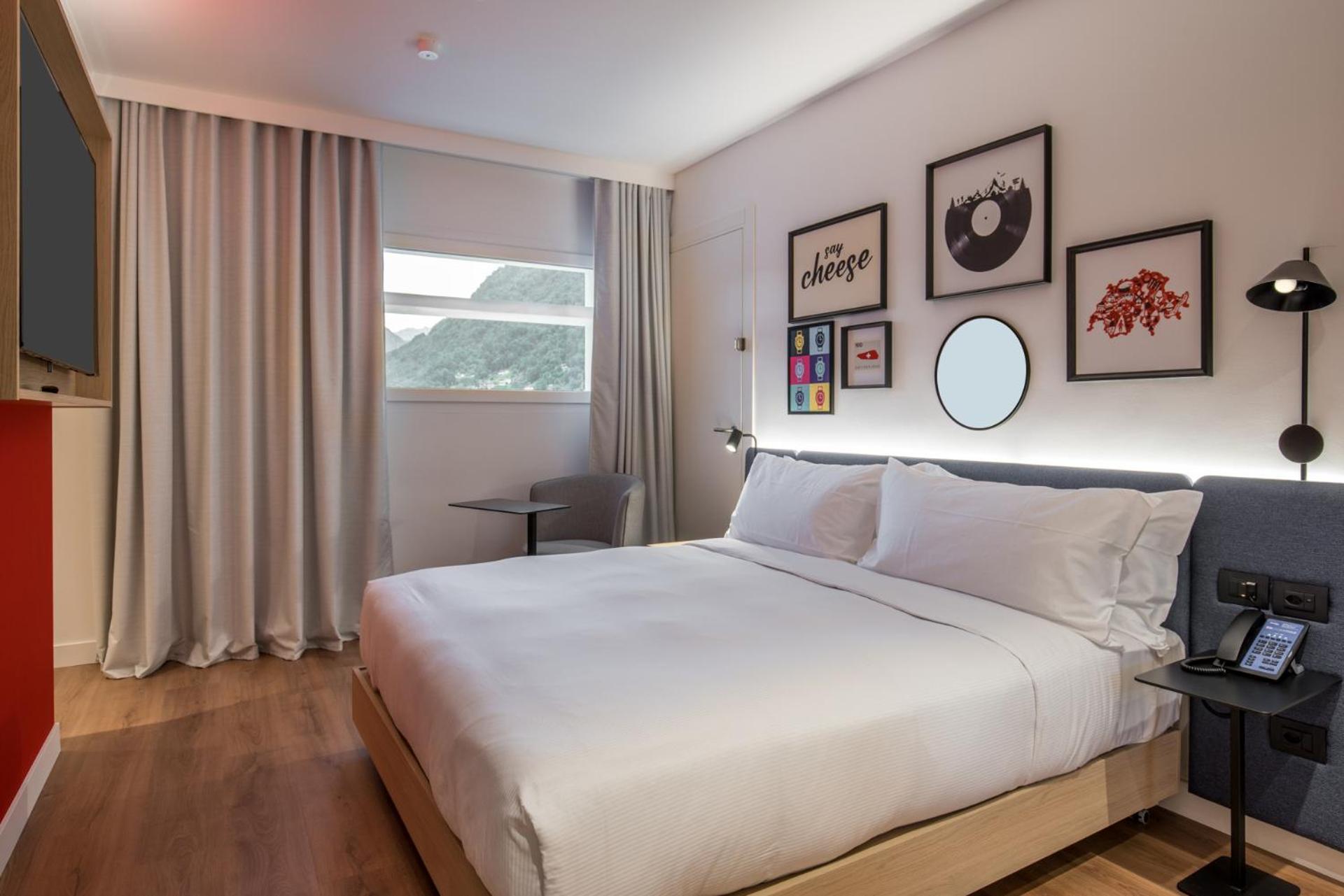 Hotel Hampton By Hilton Locarno Losone Exterior foto
