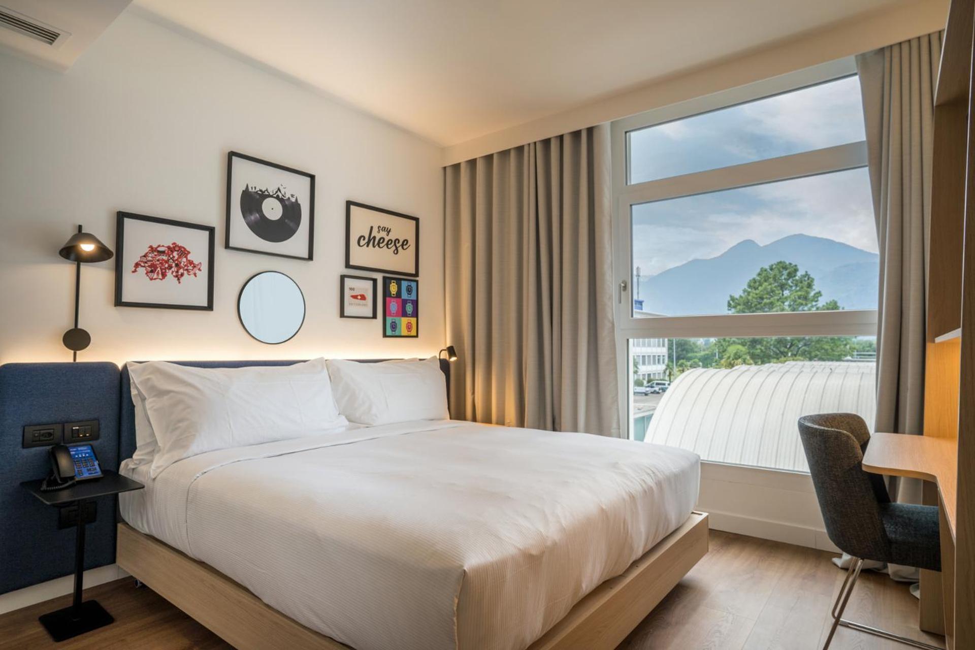 Hotel Hampton By Hilton Locarno Losone Exterior foto