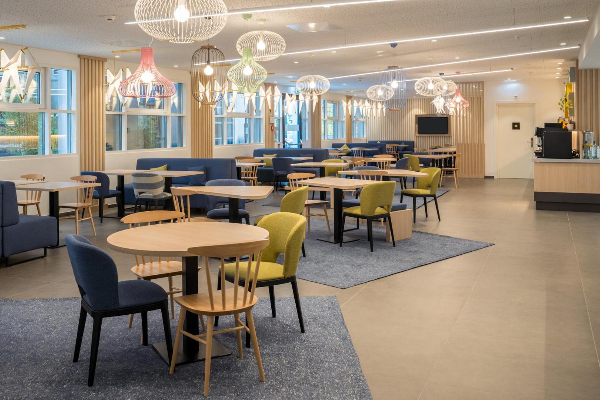 Hotel Hampton By Hilton Locarno Losone Exterior foto